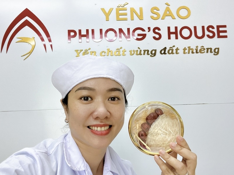 Cô gái xứ Quảng làm nên thương hiệu từ nước miếng chim